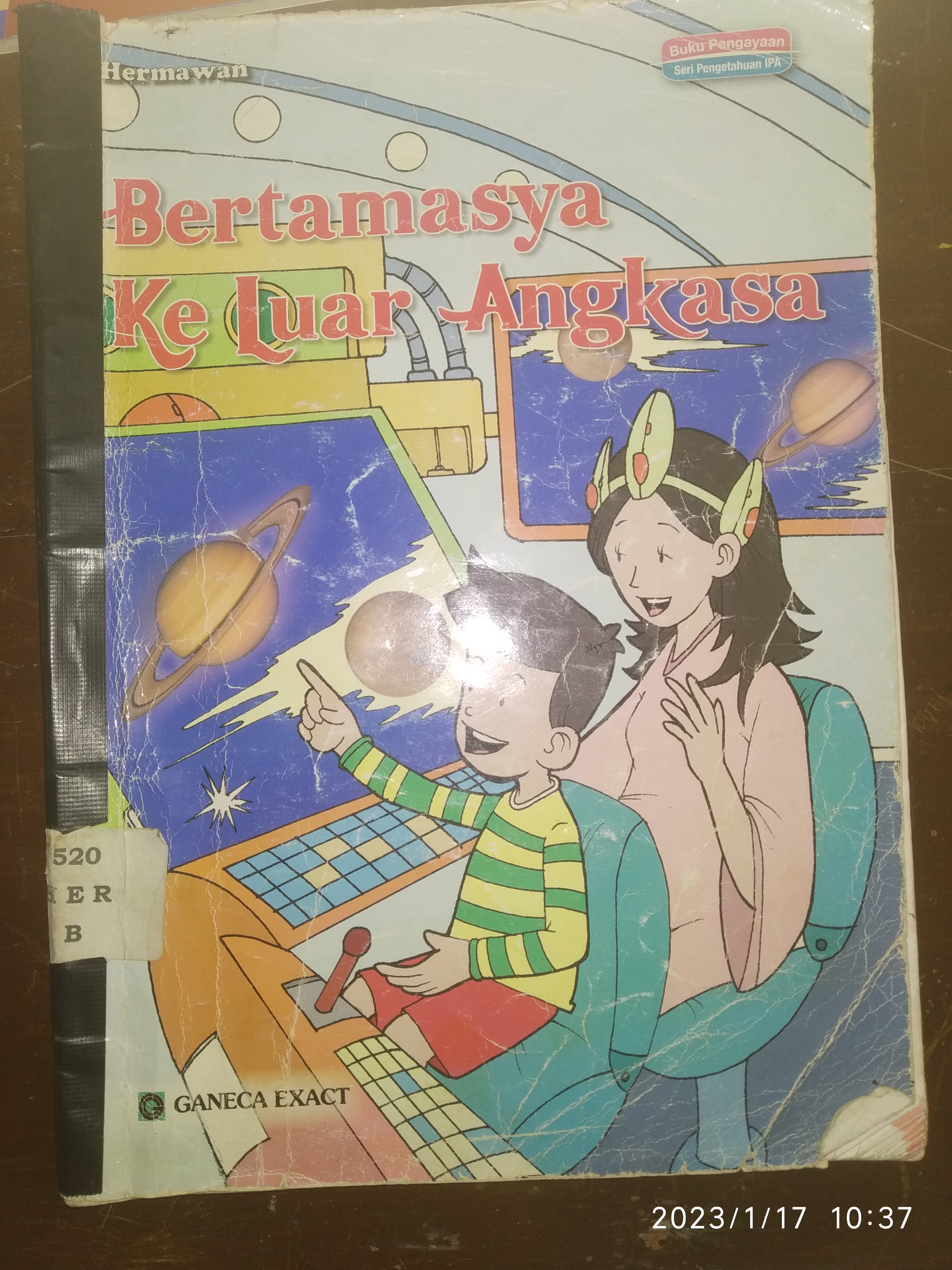 Bertamasya ke luar angkasa